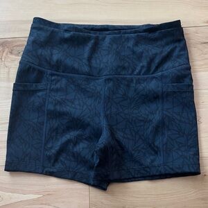 Oiselle Pockito 4” Shorts